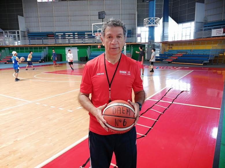 Manuel Herrera Blanco Tecnico de Basquetbol.