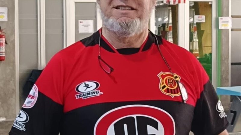 Ricardo González González Exitoso técnico de la Natación Chilena