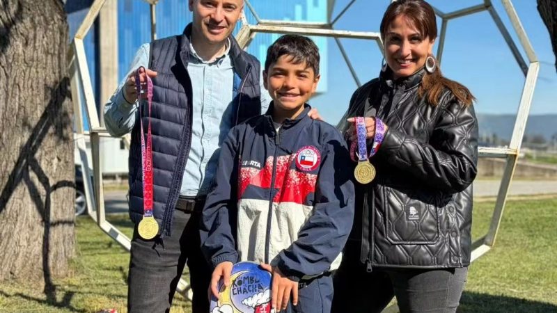 Campeón Nacional de Skate Board.