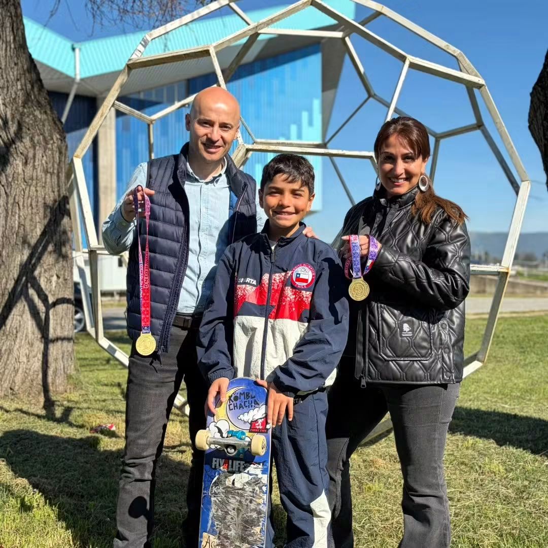 Campeón Nacional de Skate Board.
